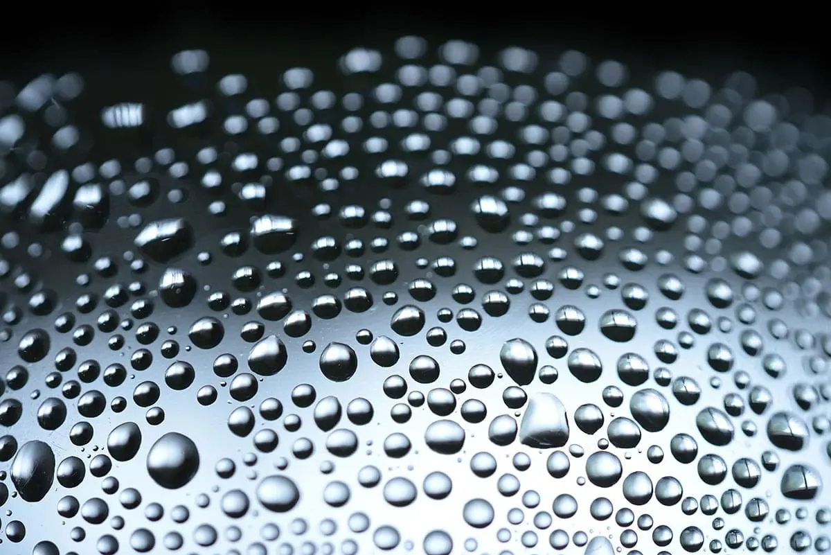 Wassertropfen in Detailansicht